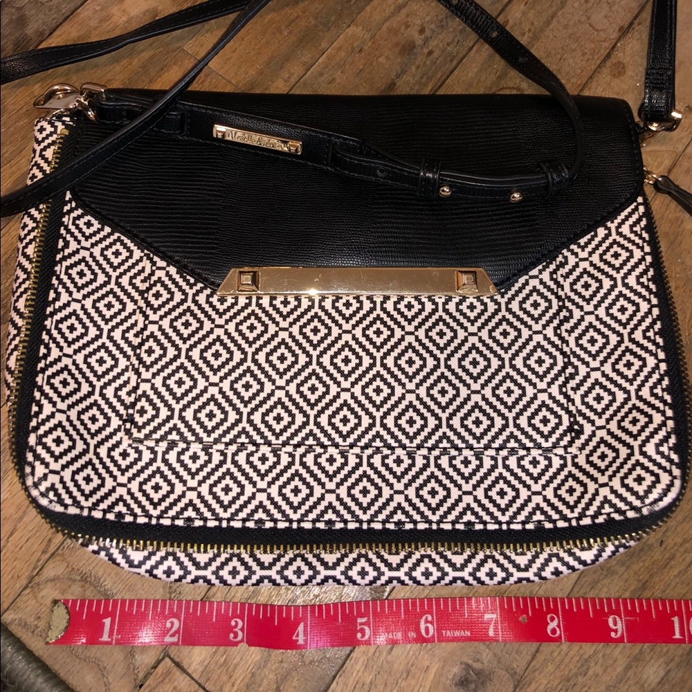 Stella and Dot convertible dress bag